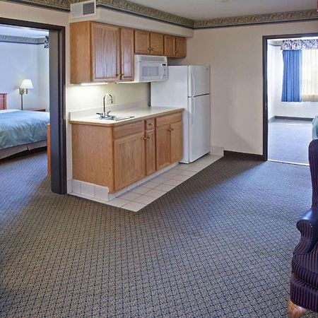Country Inn & Suites By Radisson, Lansing, Mi Camera foto