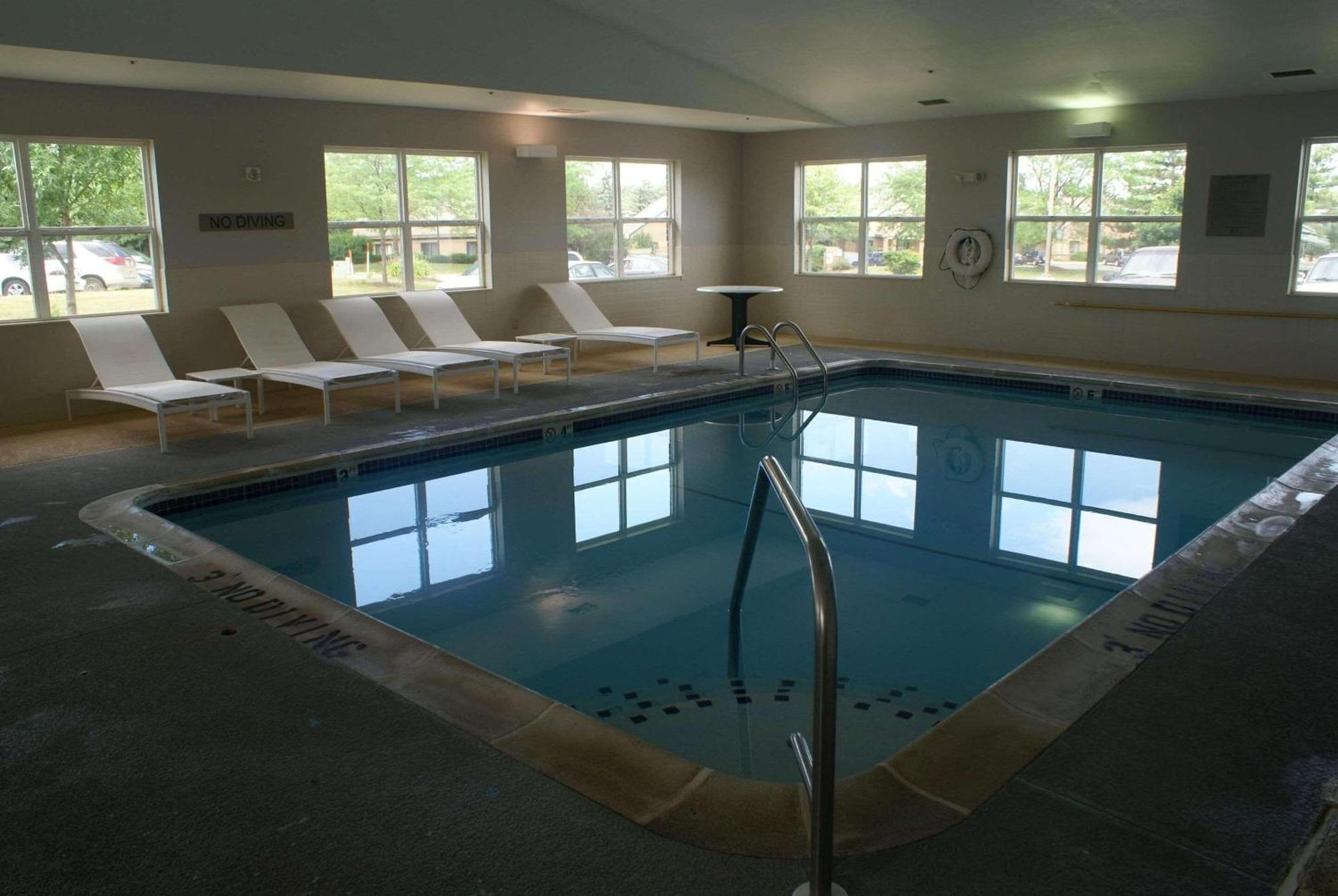 Country Inn & Suites By Radisson, Lansing, Mi Esterno foto